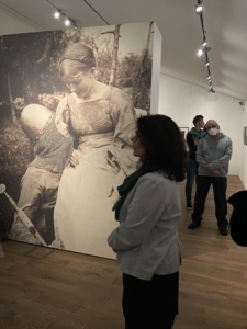 Fotos aus der Frühzeit der Malerkolonie, Landschaftsmalerei aus über 100 Jahren, Keramiken eines bedeutenden Worpsweder Künstlers und neu erschlossenes Archivmaterial zur Geschichte Vogelers in der Sowjetunion. Vier Ausstellungen im Winter in Worpswede.